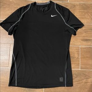 Men’s black Nike dri-fit t shirt